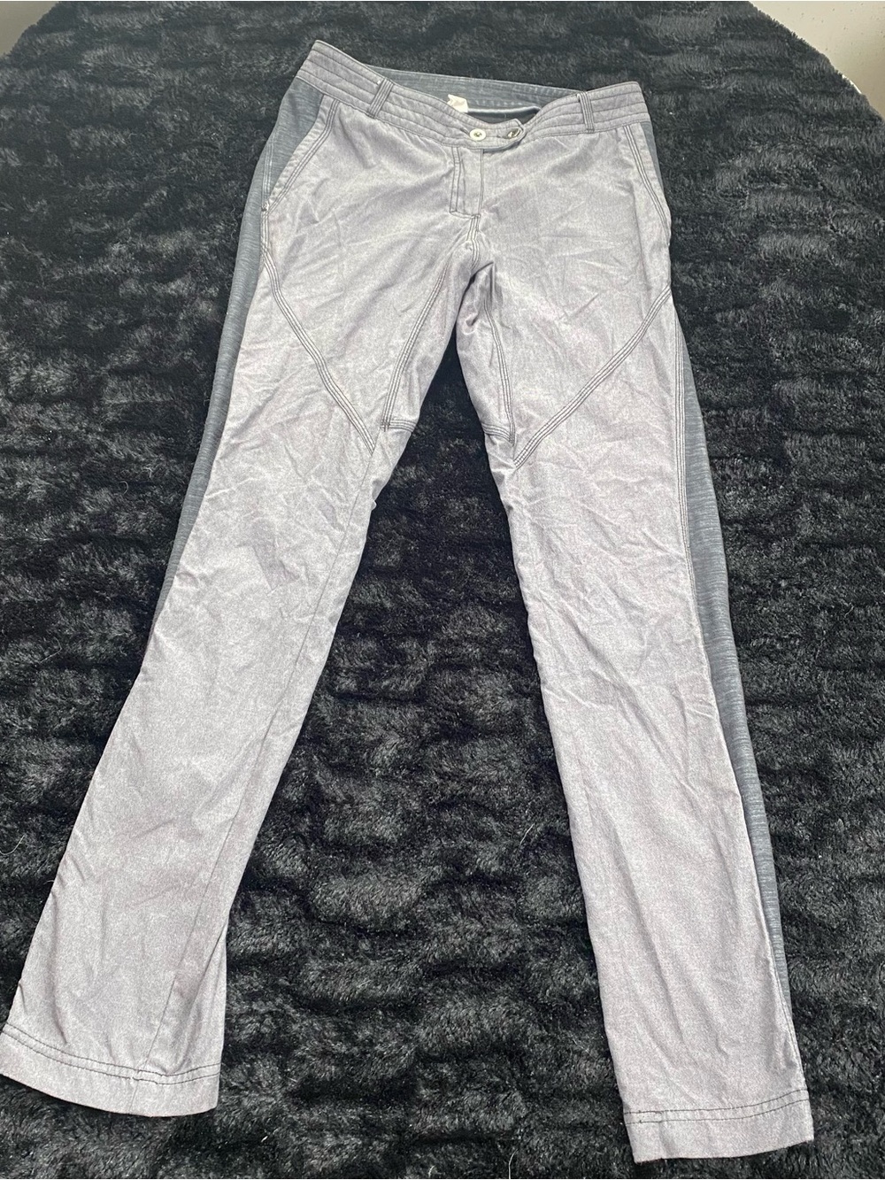 lululemon athletica Men's Light Gray Joggers with Dark Gray Side Panels